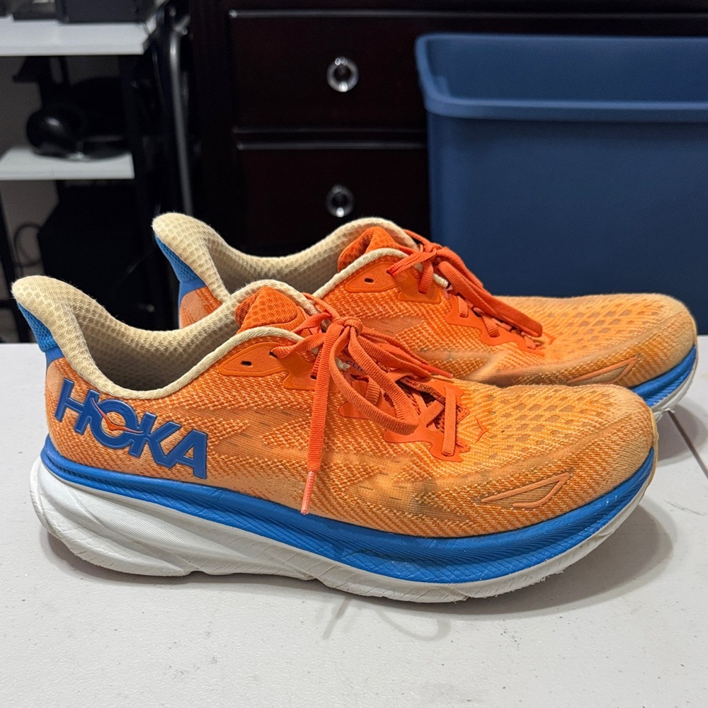 Hoka Men Clifton 9
